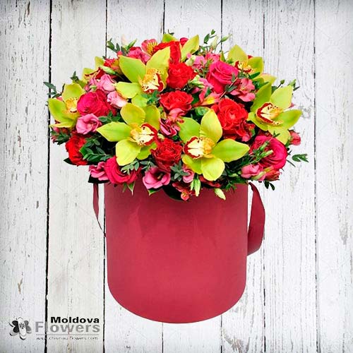 Flower bouquet in hat box #6